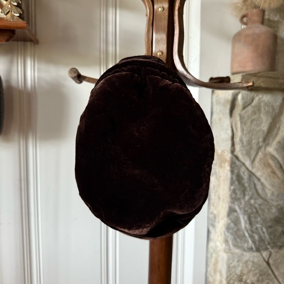 Vintage Velvet Silk Blend Cloche Bucket Hat - Picture 2 of 5